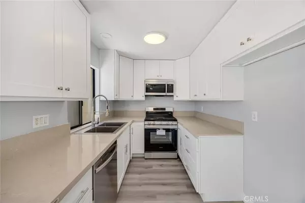 5 Sundance DR, Newport Beach, CA 92663