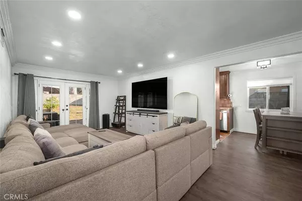 1255 Jadestone, Corona, CA 92882