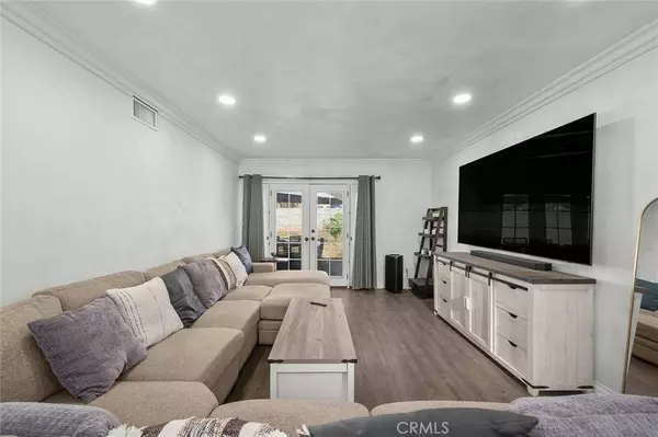 1255 Jadestone, Corona, CA 92882