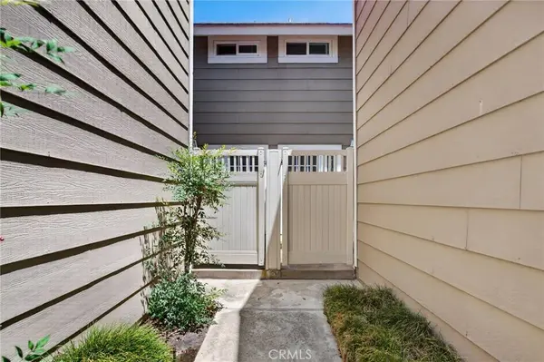 5041 E Almond AVE E #5, Orange, CA 92869