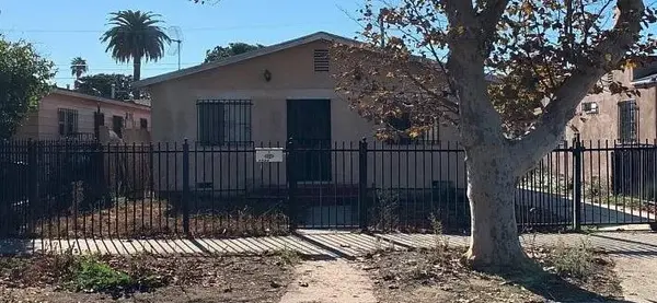 1720 W 60th