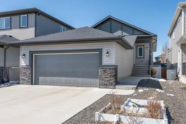 6 Drake Landing GRV, Okotoks, AB T1S0P6