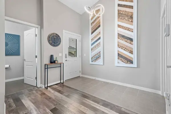 6 Drake Landing GRV, Okotoks, AB T1S0P6