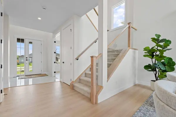 26 Cimarron Estates Gate, Okotoks, AB T1S 0M9