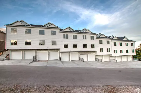 939 N HARBOR VILLAGE DR E #4A, Garden City, UT 84028