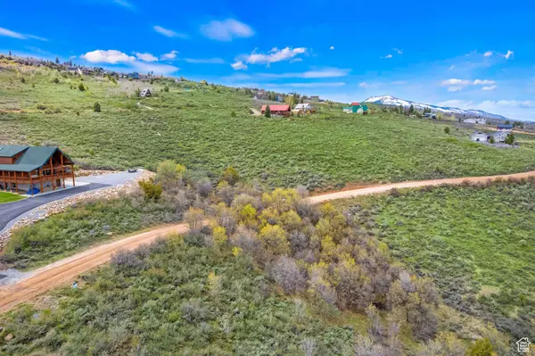 2450 S PAINTBRUSH #8, Garden City, UT 84028