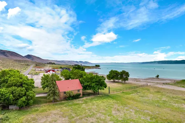 377 EAST SHORE RD, Saint Charles, ID 83272