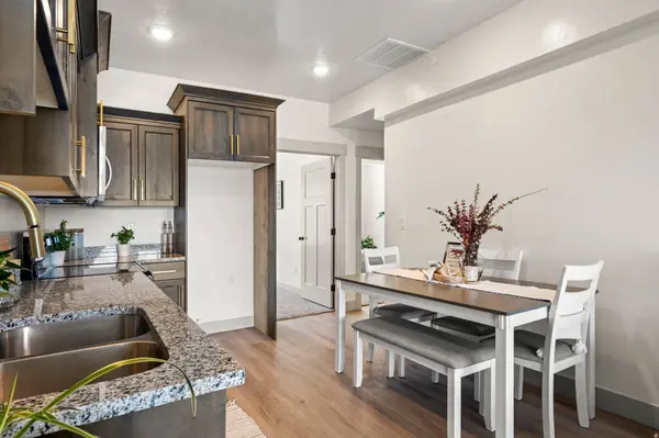 939 N HARBOR VILLAGE DR E #104, Garden City, UT 84028