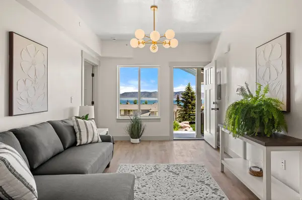 939 N HARBOR VILLAGE DR E #104, Garden City, UT 84028