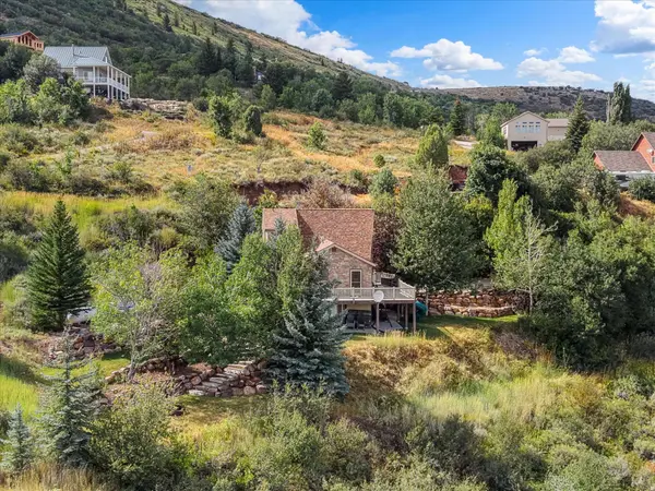 1535 S MAHOGANY DR #20, Garden City, UT 84028