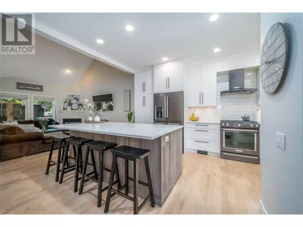 690 Lequime RD #106, Kelowna, BC V1W5B8