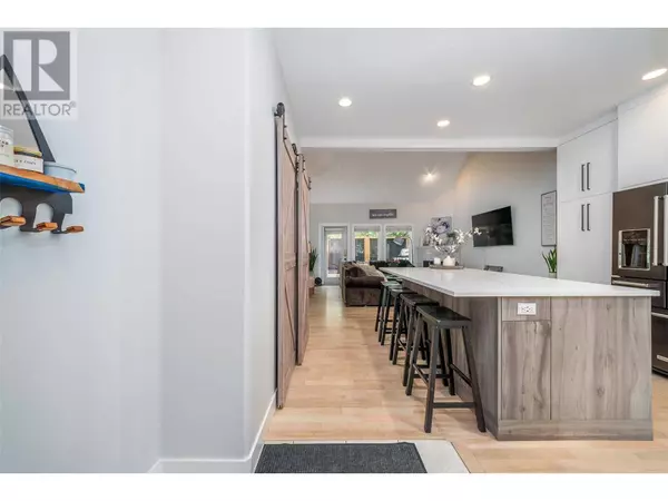 690 Lequime RD #106, Kelowna, BC V1W5B8