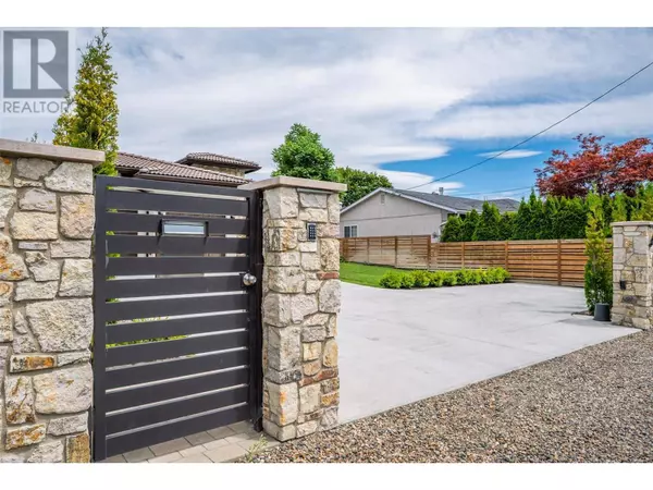 3567 Lakeshore Road, Kelowna, BC V1W3K1