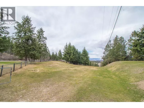 5450 McCulloch Road, Kelowna, BC V1W4G1