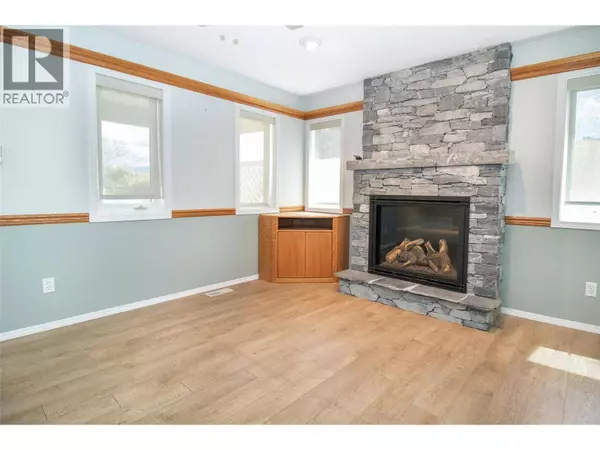 1495 Nelson Place, Kelowna, BC V1Y9H5