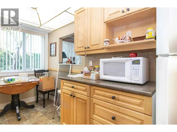 1045 Sutherland AVE #115A, Kelowna, BC V1Y5Y1