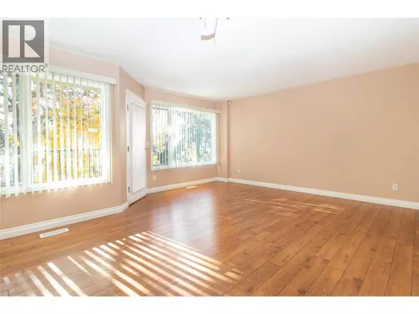 130 Dundas RD #3, Kelowna, BC V1X7H2