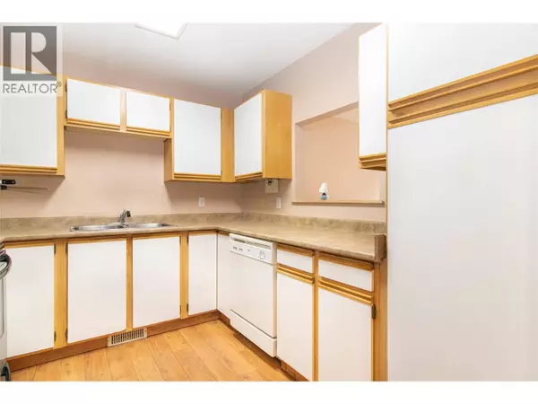 130 Dundas RD #3, Kelowna, BC V1X7H2