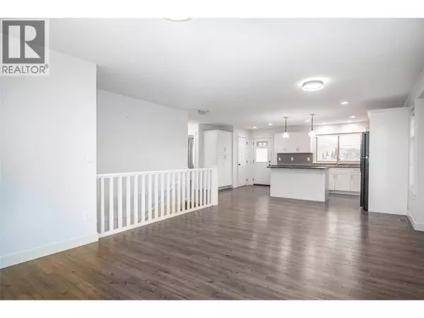 560 Christleton Avenue, Kelowna, BC V1Y5J2