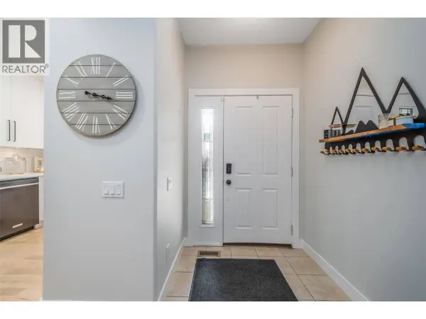 690 Lequime RD #106, Kelowna, BC V1W5B8