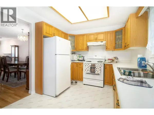 1035 Tataryn Road, Kelowna, BC V1X1N6