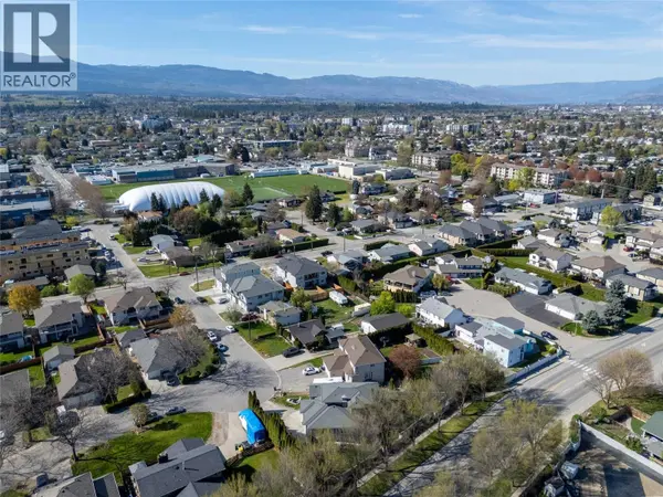 970 Maygard Road, Kelowna, BC V1X5X1