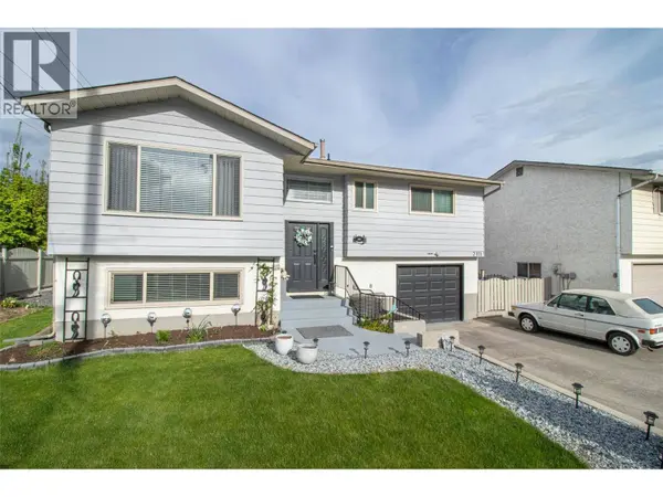 2111 Wilkinson Street, Kelowna, BC V1Y4A1
