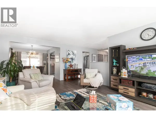 2111 Wilkinson Street, Kelowna, BC V1Y4A1
