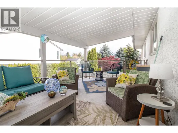2111 Wilkinson Street, Kelowna, BC V1Y4A1