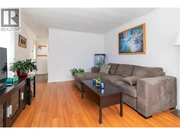 3745 Lakeshore RD #141, Kelowna, BC V1W3K4
