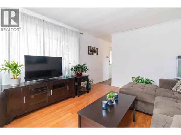 3745 Lakeshore RD #141, Kelowna, BC V1W3K4