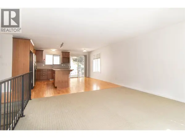 477 Clifton Road, Kelowna, BC V1V1A6