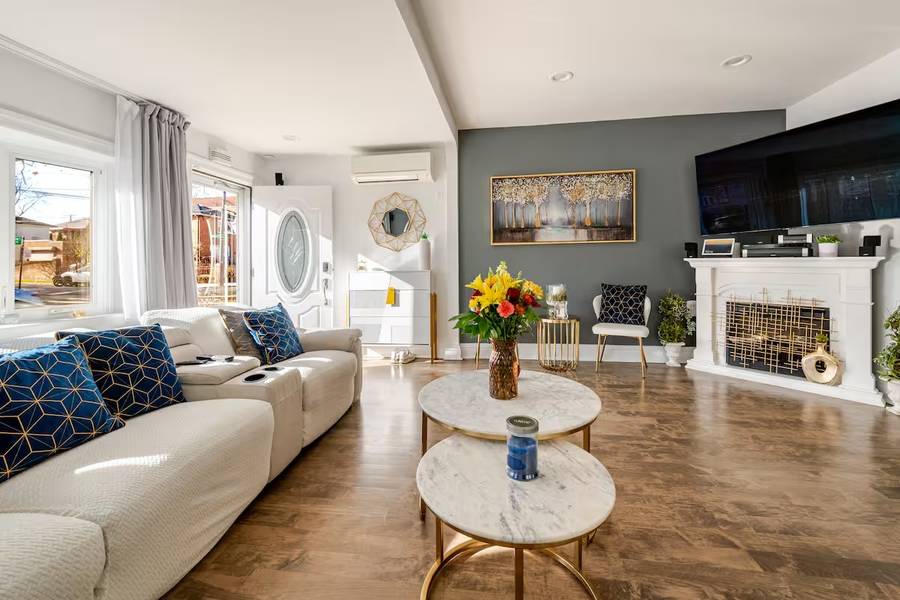 151-05 20th Road 20th, Whitestone, York 11357