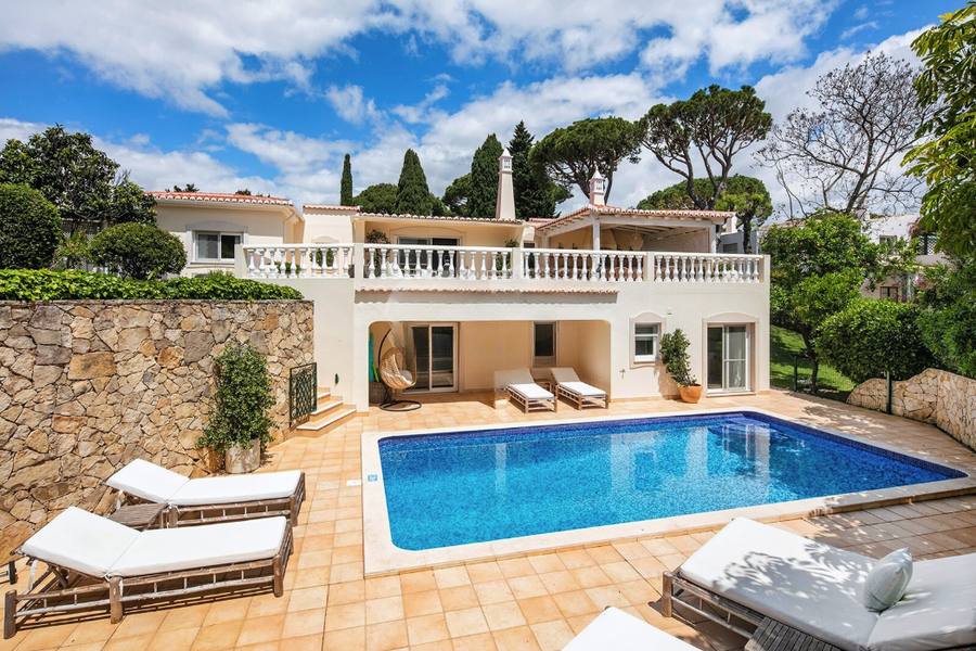 Charming 5-Bedroom Villa with Sea Views and Heated Pool in Vale do Lobo #QPSAV/Portugal, Portugal, 