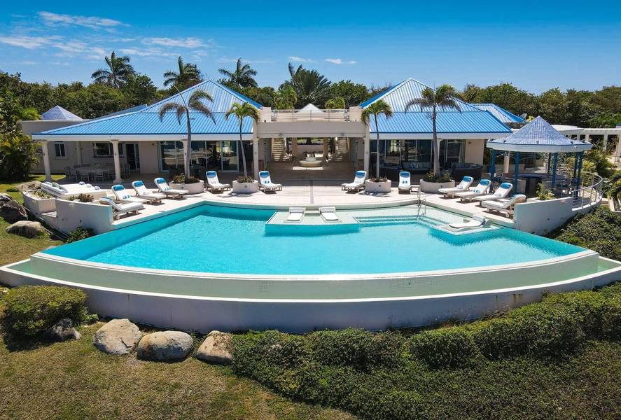 Cliffside Oceanview Villa in Terres Basses #LE, Saint Martin, 