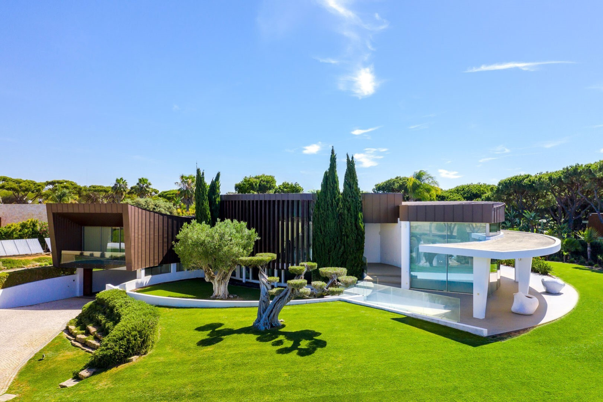 One-of-a-kind Designed Villa in Vilamoura Algave #QPSAV/POR, Portugal,