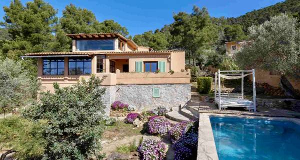 Charming Rustic Villa in Bunyola #LOV, Balearic Islands,