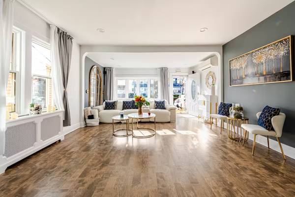 Whitestone, York 11357,151-05 20th Road 20th