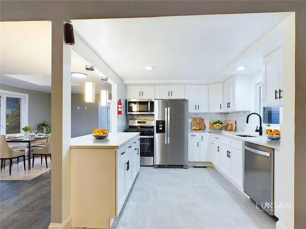 Patchogue, NY 11772-1102,115 N Clinton Ave