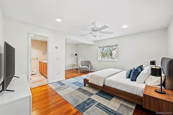 2 Almike Dr, Centereach, NY 11720-3862