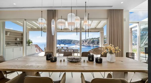 INCREDIBLE SEAFRONT VILLA IN CALA LLAMP #MAL/LOV, Mallorca,