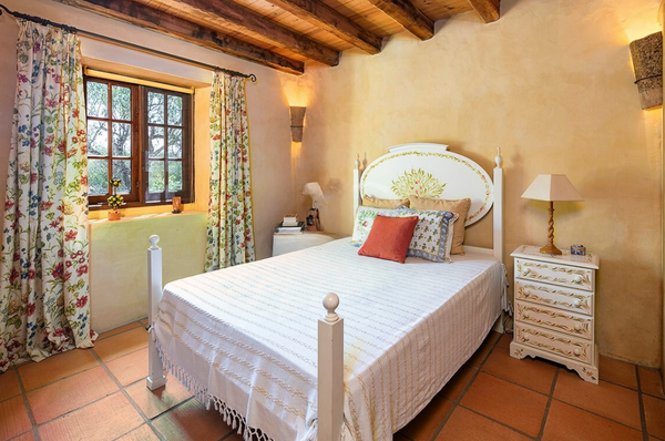 Portugal,,Charming 4-Bedroom Cottage in Loulé #QPSAV/Portugal