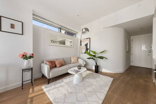 123 Washington St APT 30F, New York, NY 10006