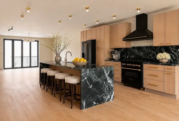 405 Irving Ave, Brooklyn, NY 11237-5939