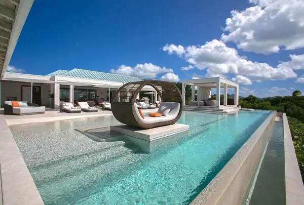 Stylish sea-view villa with pool in Terres Basses #LE, Saint Martin,