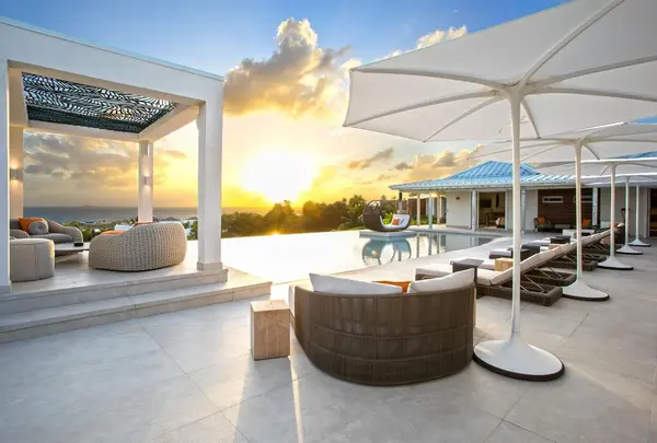 Stylish sea-view villa with pool in Terres Basses #LE, Saint Martin,