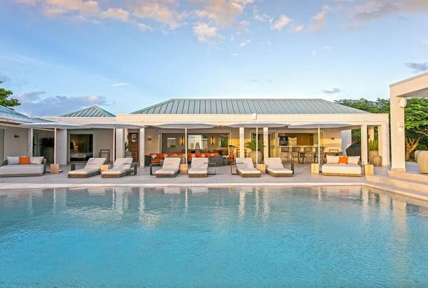 Stylish sea-view villa with pool in Terres Basses #LE, Saint Martin,
