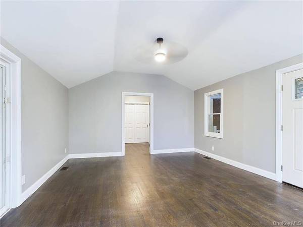 115 Clinton AVE, Patchogue, NY 11772