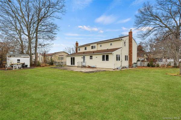 2 Almike DR, Centereach, NY 11720