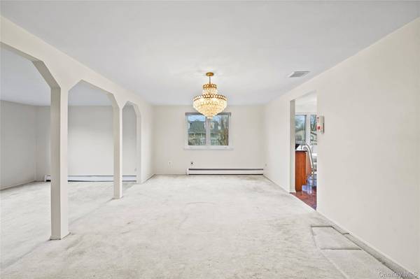 2 Almike DR, Centereach, NY 11720